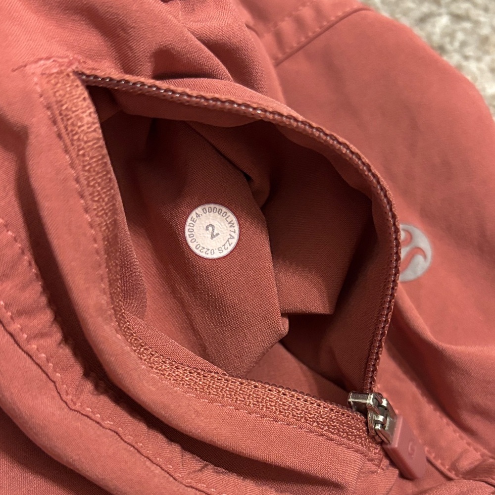 Lululemon Tracker Shorts - Picture 5 of 5